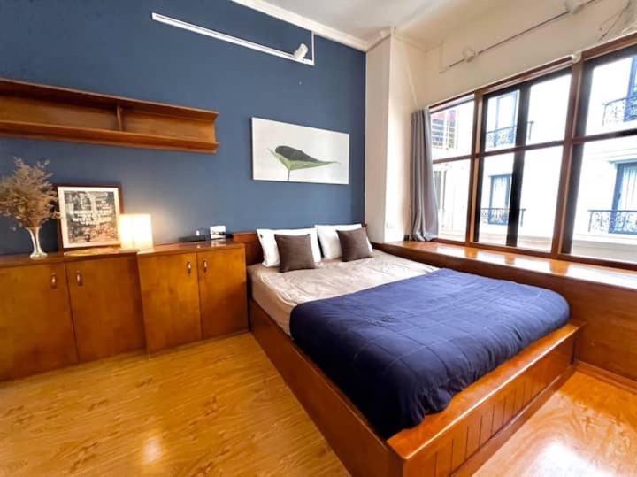 Nice Room Located Right Next To The Old Quarter Can Phong Nhieu Anh Sang Tai Ngay Gan Pho Di Bo Ho Guom Hanoi Exterior photo